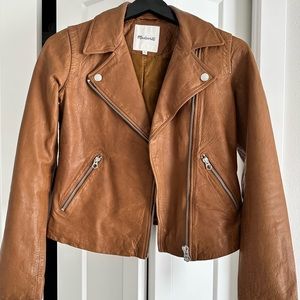 Immaculate Condition! 🔥 The Washed Leather Motorcycle Jacket - Edgy & Chic!